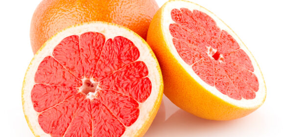 Un demi-pamplemousse par jour pour sa santé!